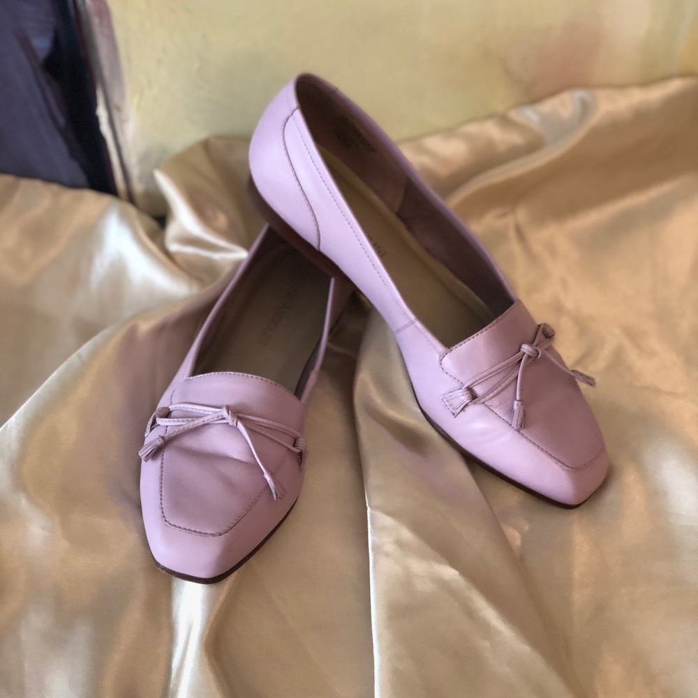 Ladies shoes